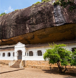 ANURADHAPURA TO KANDY VIA DAMBULLA